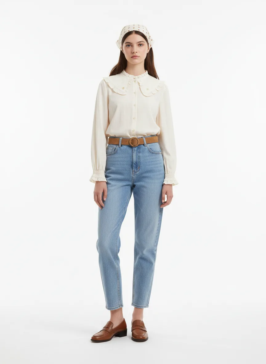 Casual Outfit Idea: Girl's brunette-friendly cream retro blouse